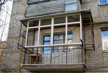 С нового года россиян начнут штрафовать за самовольное остекление балконов